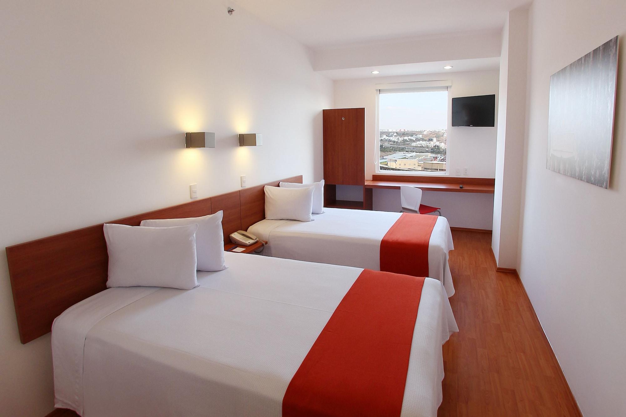 One Queretaro Centro Sur Hotel Exterior photo